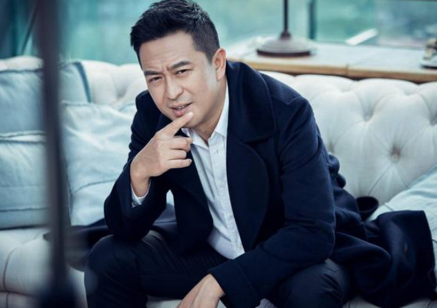 张嘉泽客串这部剧本应爆火,却因主角无法上映,网友:要毁的节奏