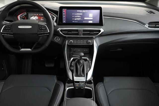 上汽大通G50正式上市 售8.68万元起\/提供6-7座