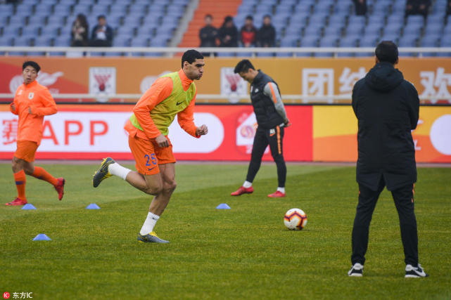 鲁能老将点赞费莱尼:他求战欲望强 希望得到队