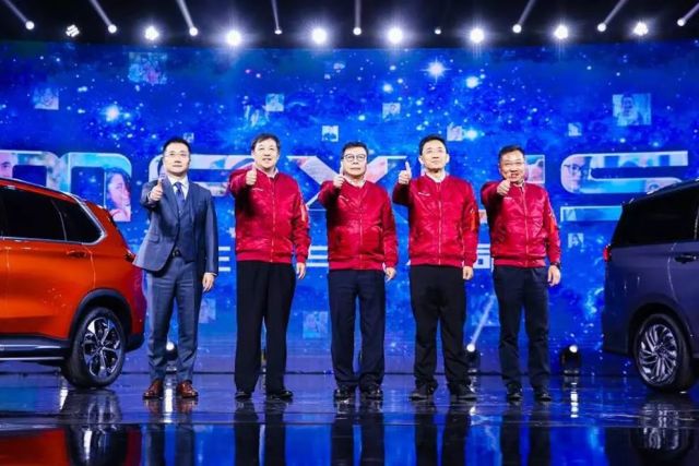 价格便宜,外形时尚!上汽大通d50打响新年车市第一枪!