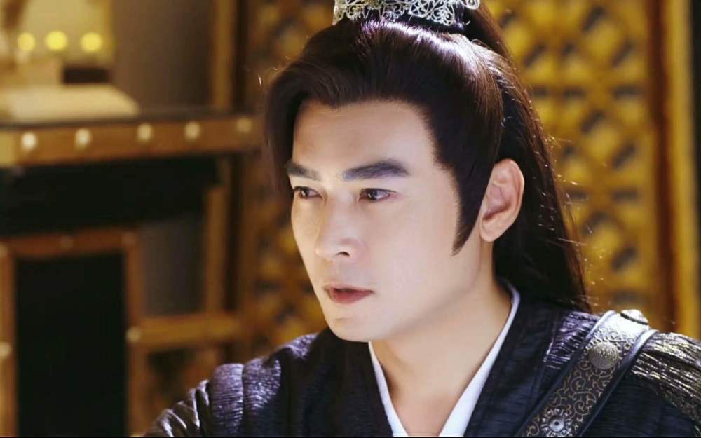 天生适合演古装的3位男明星,胡歌稳稳的上榜!