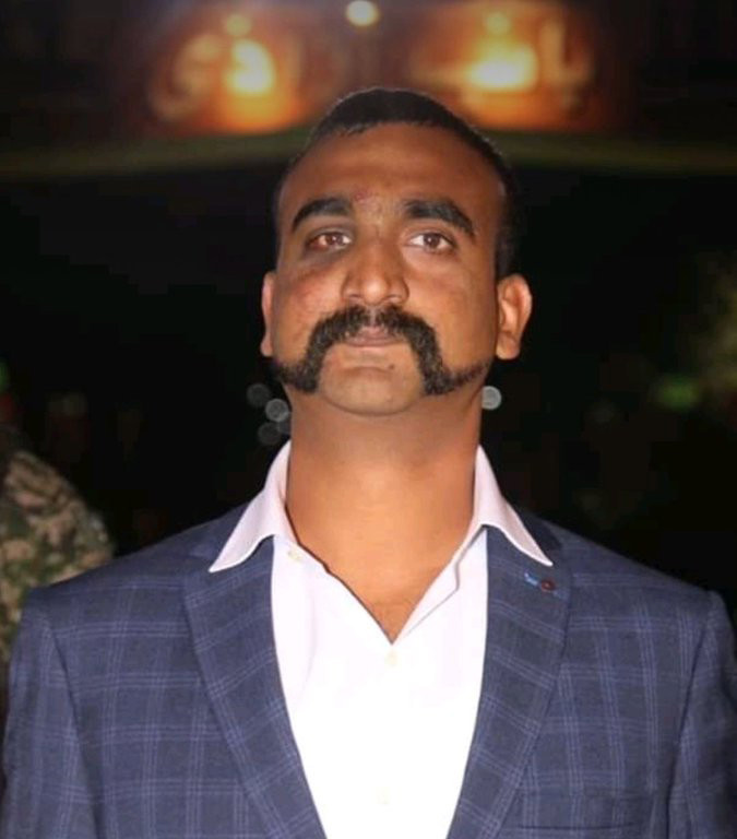 每周军情:巴基斯坦击落印度战机 首艘国产航母