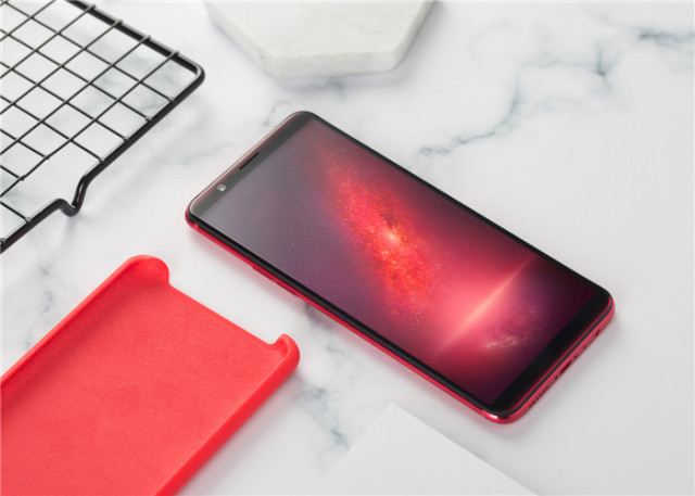 OPPO新机曝光:十倍无损变焦,华为P30面临压