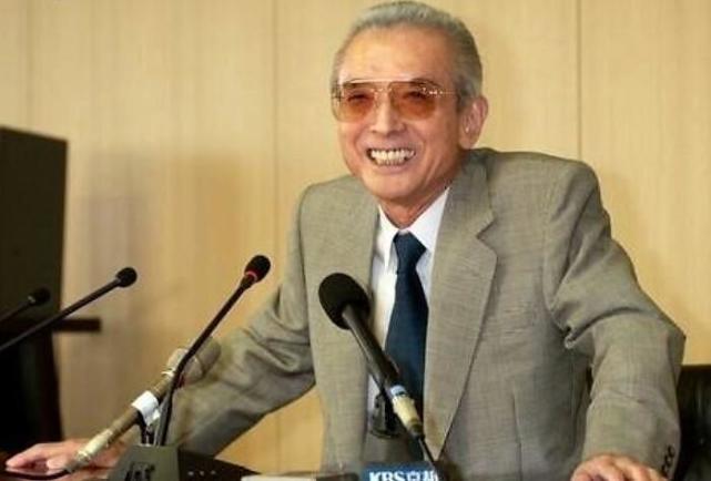 这家日本游戏公司 一百多年屹立不倒 每年在全球赚走百亿收入 任天堂 山内溥 游戏机 红白机 索尼