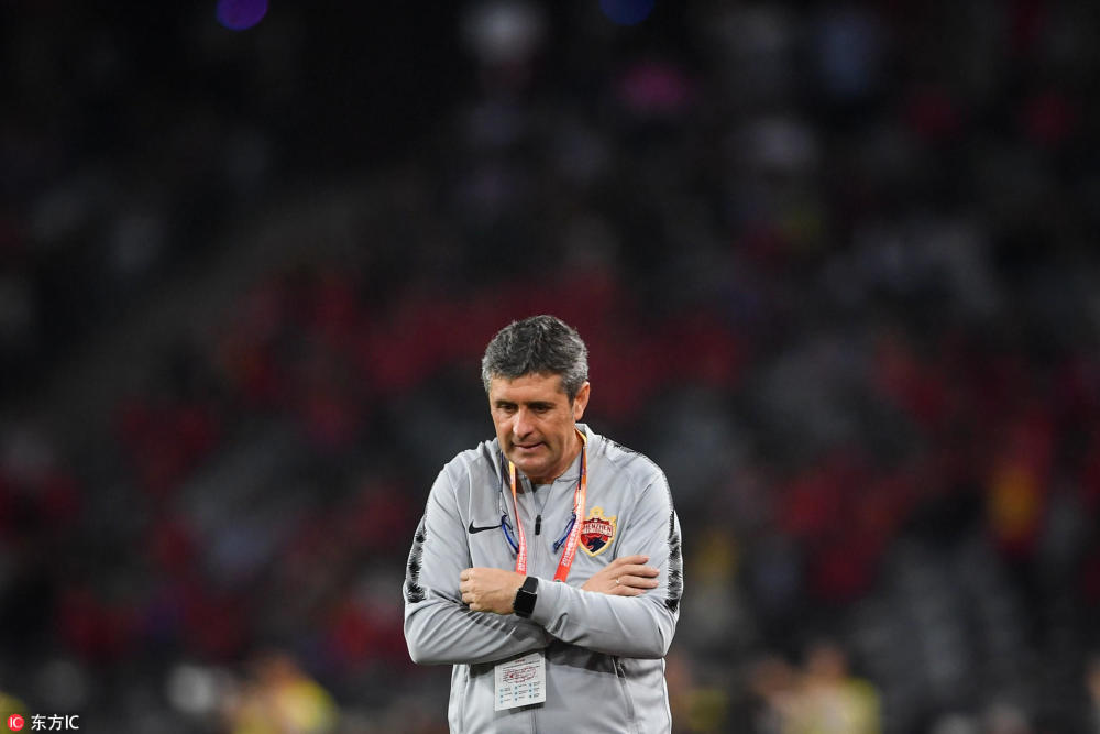 深足主帅:中超和中甲完全不同 感谢全队的努力