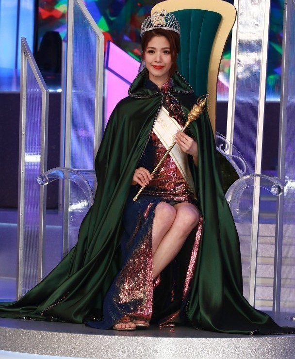 2019中华小姐冠军图片