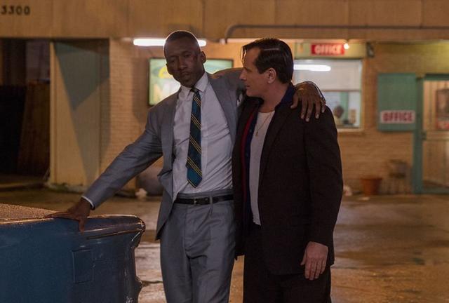 《绿皮书》全国上映,口碑俱佳的它,主角弹钢琴