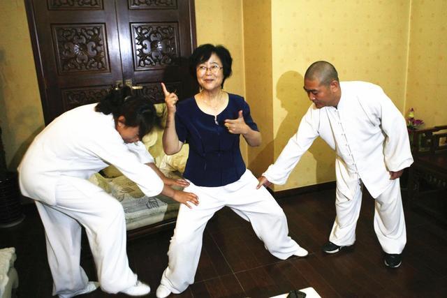 由于闫芳事件,徐晓冬怒骂武僧一龙:伪君子,蠢货