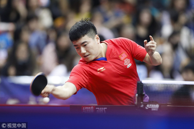 地表最强12人赛梁靖昆3-0青奥会冠军 8胜1负暂