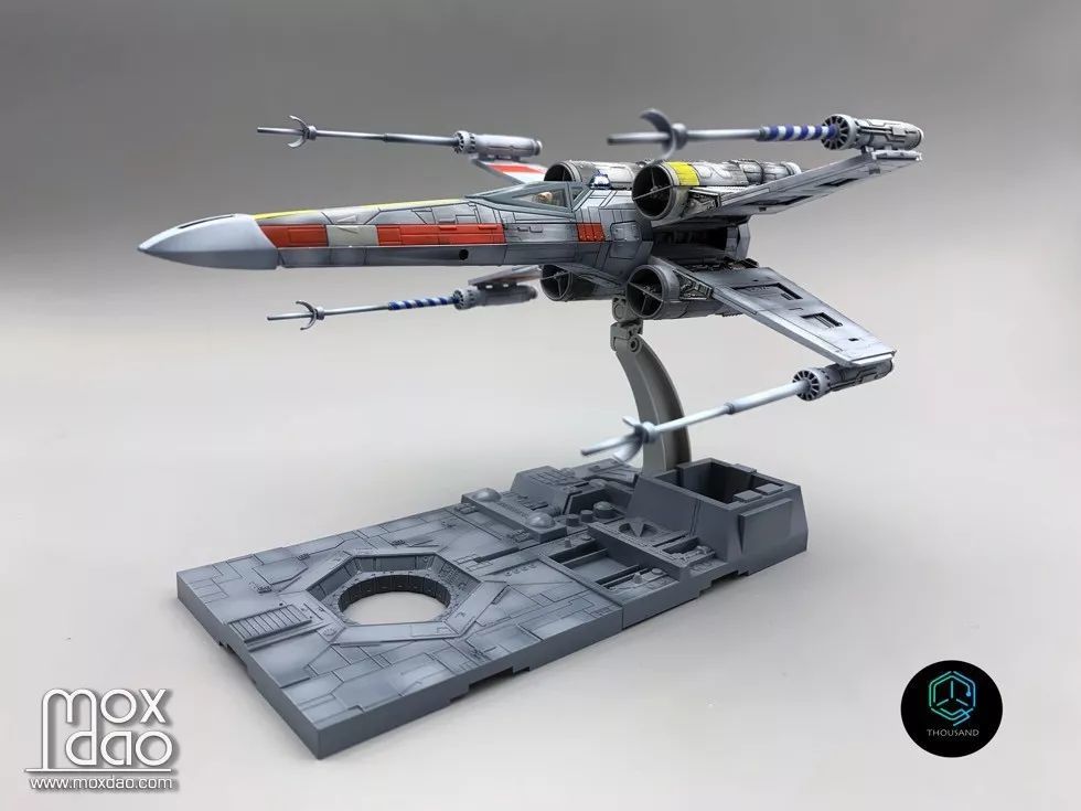 万代1/72星球大战 x翼战机
