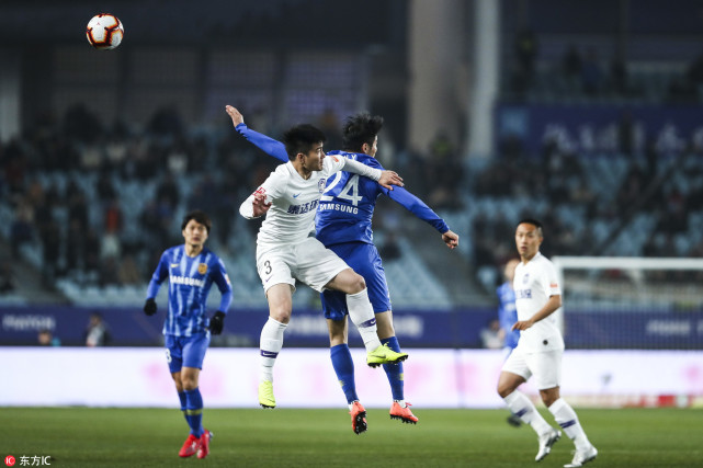 半场-苏宁1-0泰达 特谢拉建功埃德尔射门被扑