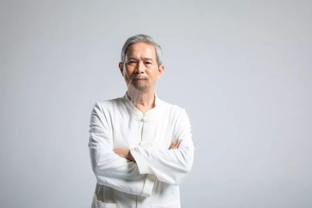 11,崔志广这丰台人都应该知道了.丰台老大!当时找人围了丰台某商场.