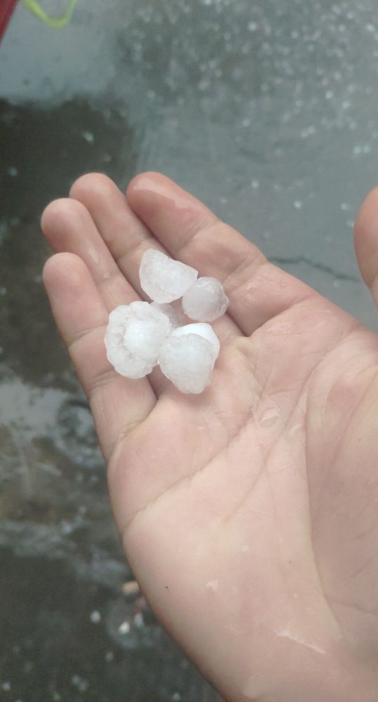 2019年3月4日,贵州毕节遭冰雹袭击