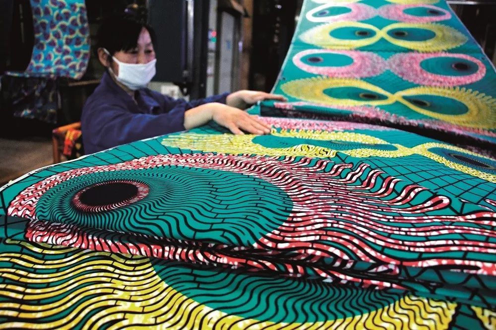 宽财政发力:减税降费扩支出,万亿加码新基建