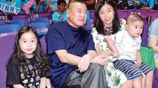 富豪刘銮雄分家产:大老婆生的女儿,吃了后妈的