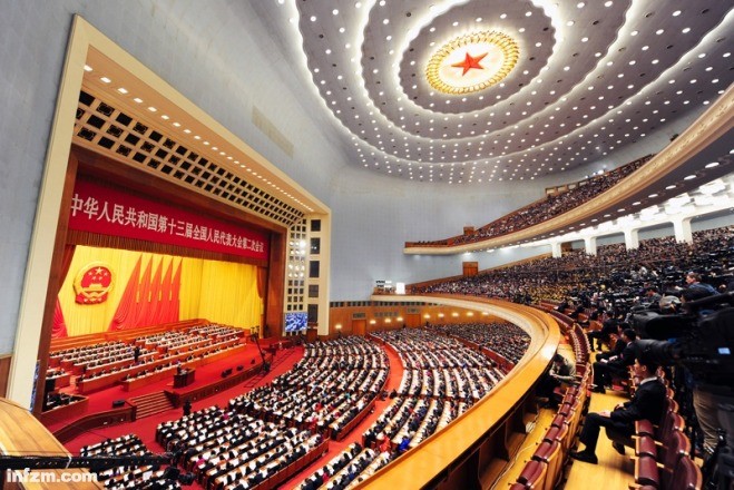 2019全国两会| 报告解读:国务院带头精简会议,文件减1/3以上