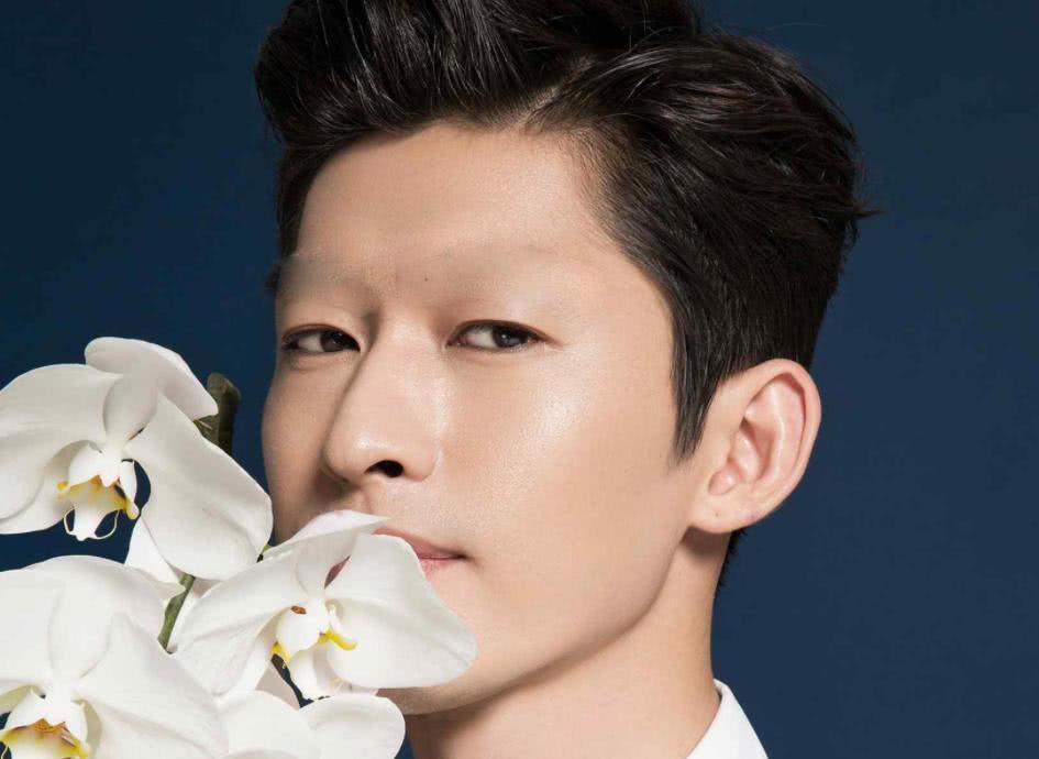 假如男星没眉毛会怎样王俊凯可爱蔡徐坤看起来惊悚