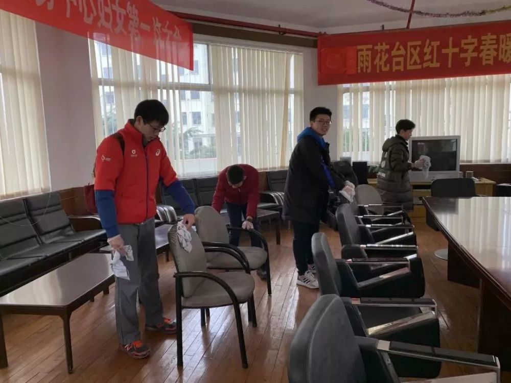 情系雷锋月,爱洒三月天-梅山一中开展学雷锋主题活动