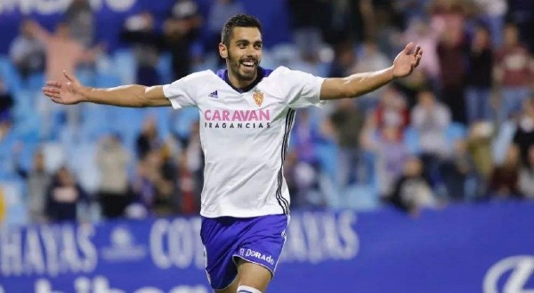 球探- 绰号熊猫的西班牙人中锋 他的存在让武磊