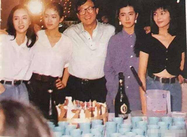 巩俐和关之琳年轻时的同框