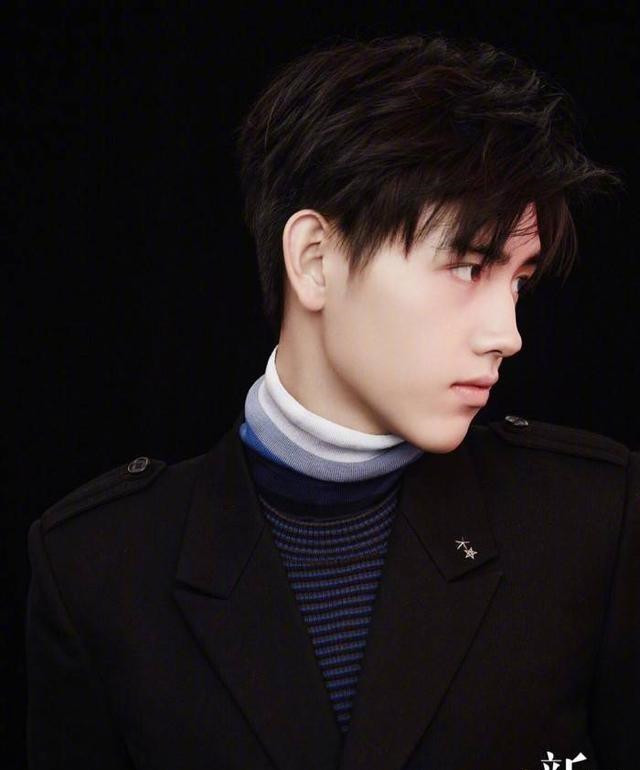 与谭松韵刘昊然版的耿耿于怀不同的初恋感觉,相同的青春记忆!