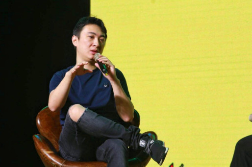 张嘉倪首次透露买超和王思聪的关系,连老公的