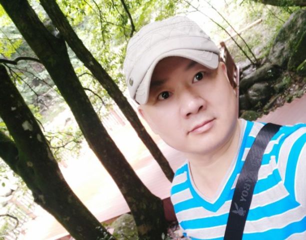 高世逢《烈火英雄--记四川凉山木里森林火灾牺