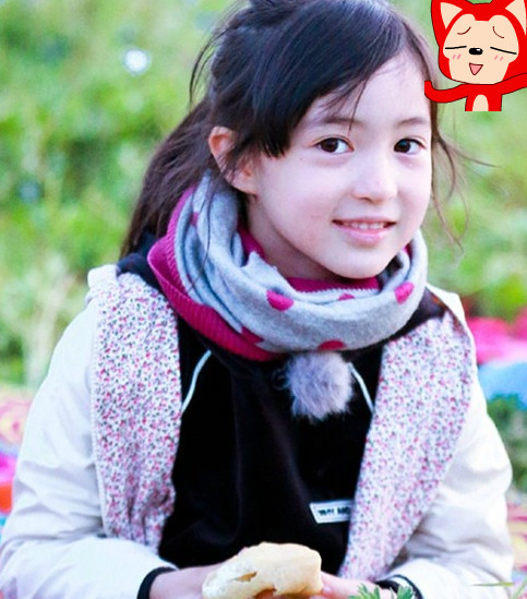 《爸爸去哪儿》中的夏天,如今已到打耳洞年纪,老爸夏利克陪同?