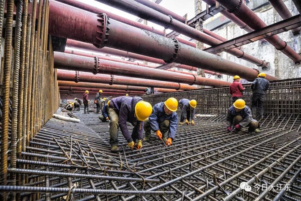 地铁8号线河景路站施工现场