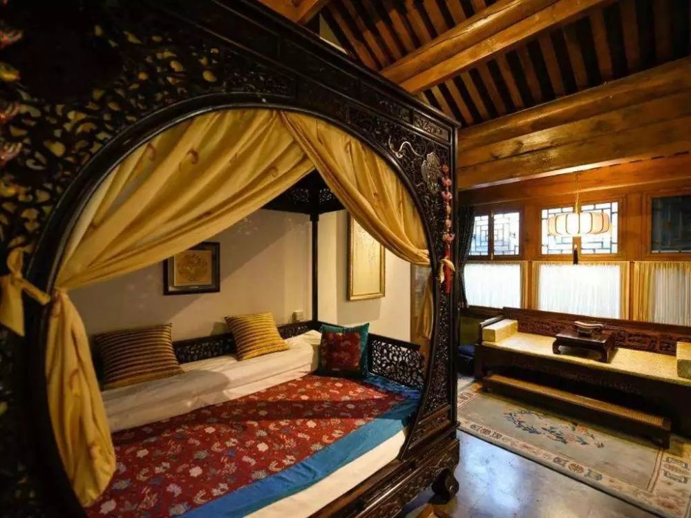 韩熙载夜宴图|何为罗汉床？罗汉床的由来与渊源揭秘