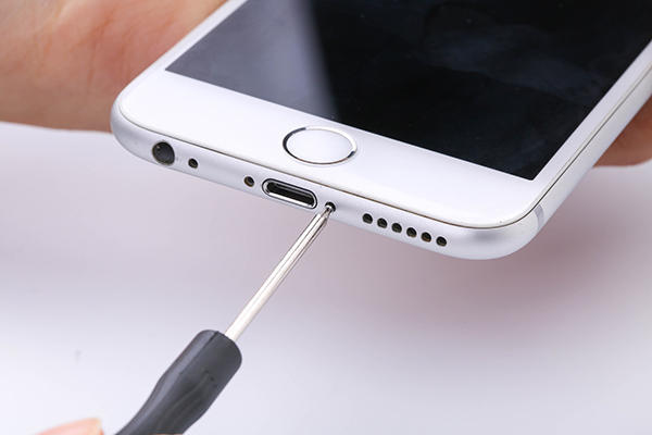 安装第三方电池的手机也能官方维修了!怎么看