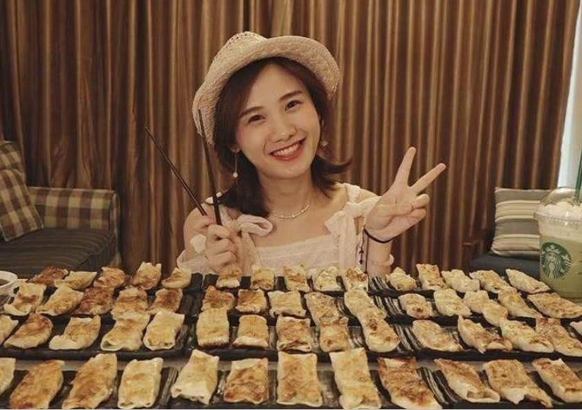 密子君挑战2000只小龙虾,看到结账时的金额,网友:吃不起!