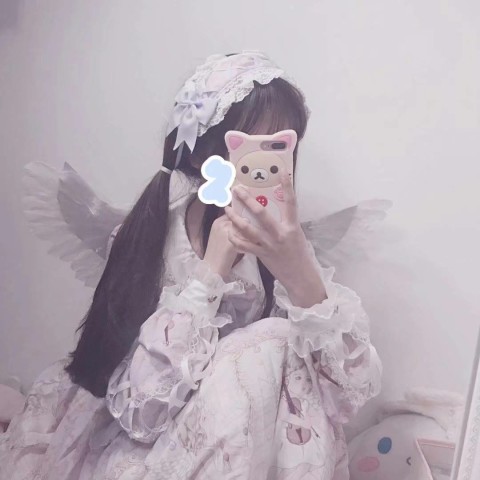 公主殿下,您的头像已送到,限量版猪猪女孩,快