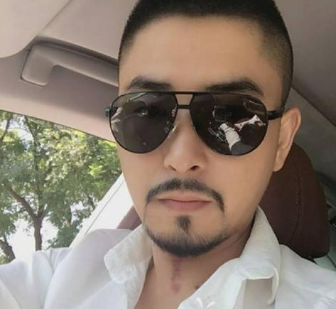 快手4大伪土豪:赵山河上榜,第一租车租房租女友,反被坑百万!