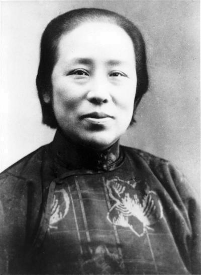 管虎执导的抗战片《八佰》演员曝光,4位角色都