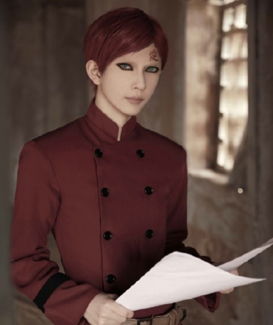 熊祁cos我爱罗,当看到他的"贴头皮"发型时,网友:真恶心!