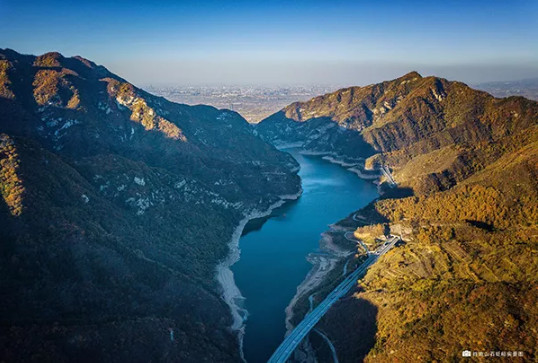 天朗控股集团董事长孙茵:乡村振兴战略下的长