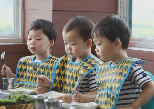 宋家三胞胎将上小学,家境优渥惹人爱,豪门家世