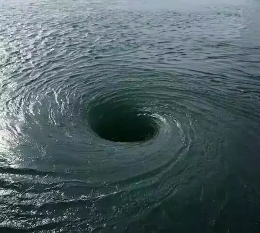 5张深海恐惧症测试图告诉你,什么是"未知的恐惧"!网友:头晕