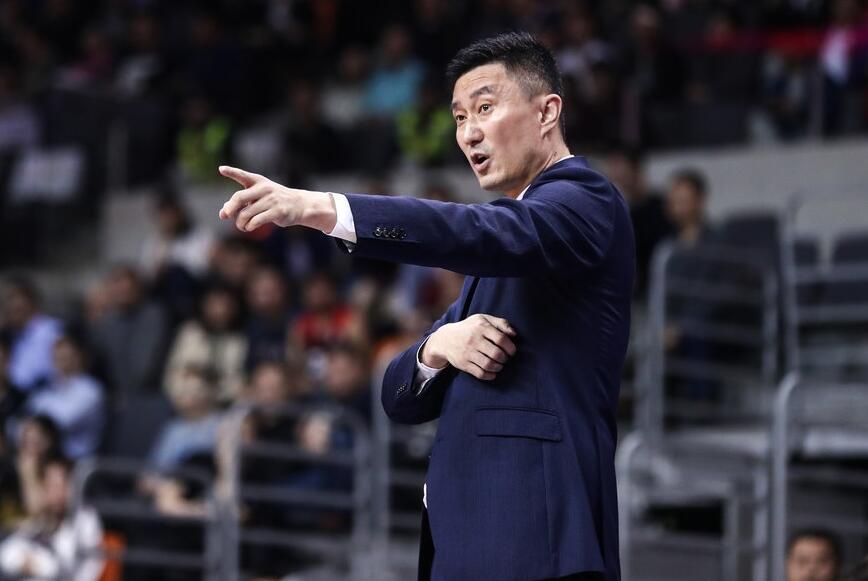 CBA评选最佳主教练办法引发争议 杜锋郭士强