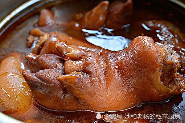 买猪蹄时,前蹄好还是后蹄好?老屠夫:买错了怎