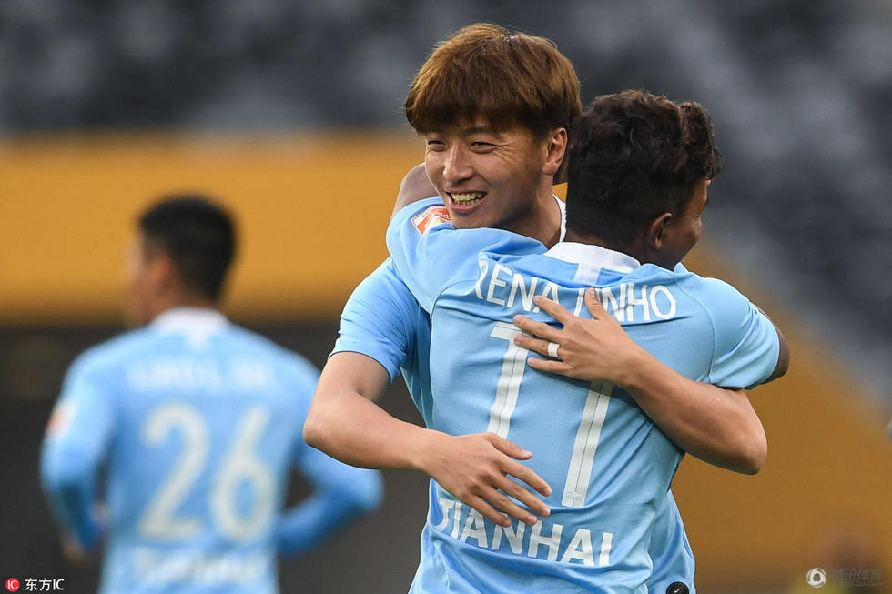 15:30直播中超天海vs鲁能 王永珀领衔四将反戈