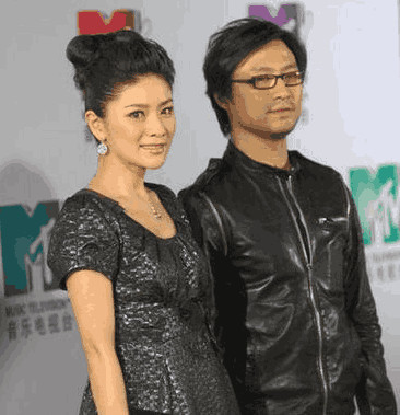 汪峰四任妻子近照,一个比一个漂亮,网友:皮裤