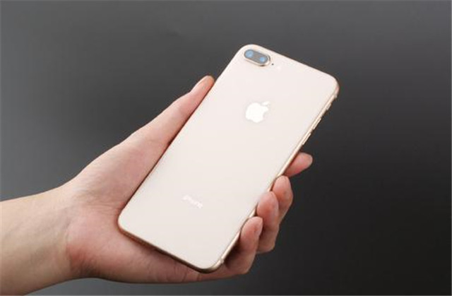 2019苹果手机别瞎选!7P和8P谁更好?看完后不