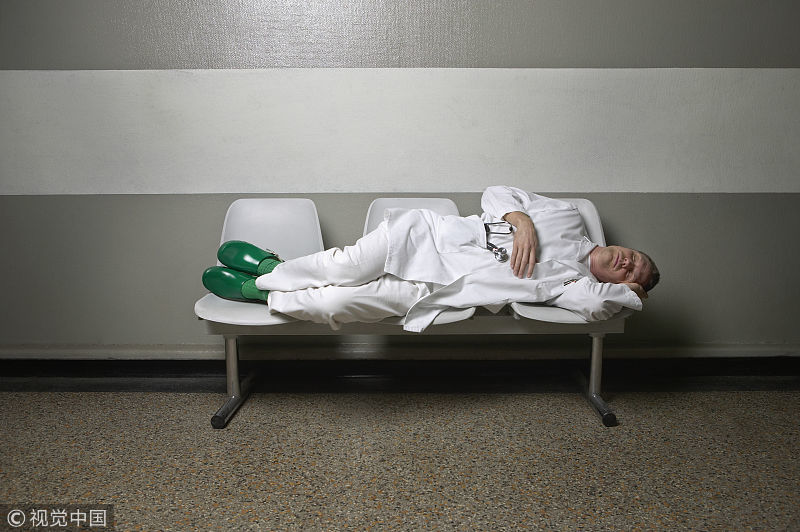 酒精性脂肪肝|脂肪肝不痛不痒，到底需不需要治疗？