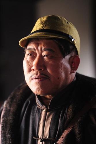 他是《芝麻胡同》佟麻子,因长相成全成中国反派王,梦想演个正派