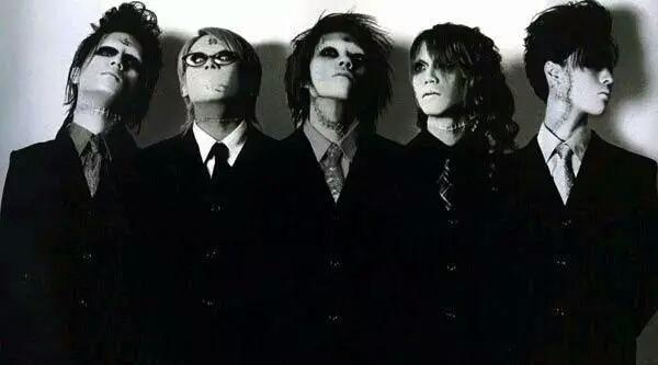 dir en grey 樂隊 以下是他們的一些作品: 陰陽師