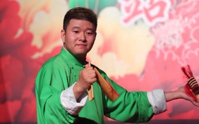 他是相声界少将徒弟中有人跳门德云社有人总怼郭德纲