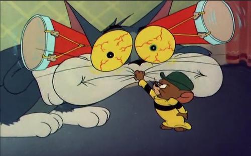 猫和老鼠:汤姆要用炸药炸杰瑞却被表哥反击,表哥:让你也尝尝炸弹的