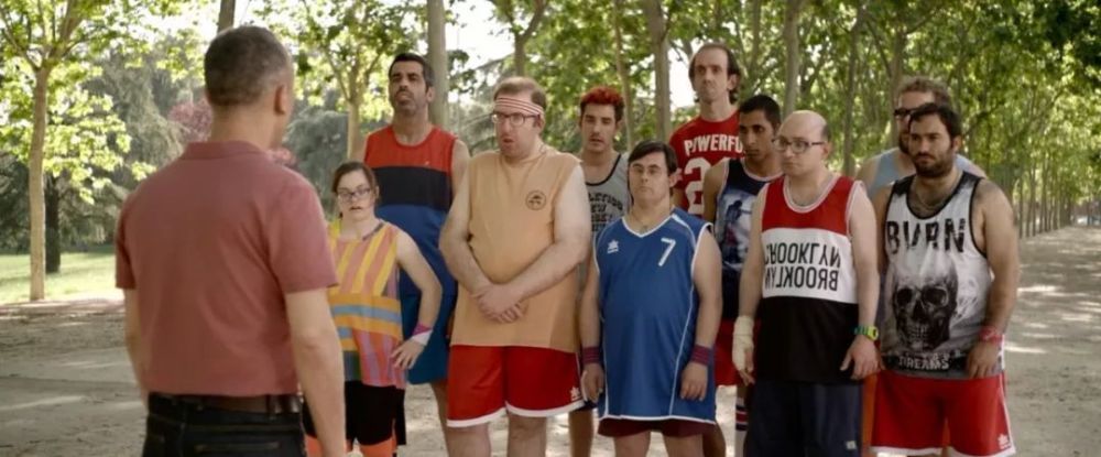 2018西班牙票房冠军,主演是智力障碍人士,建球